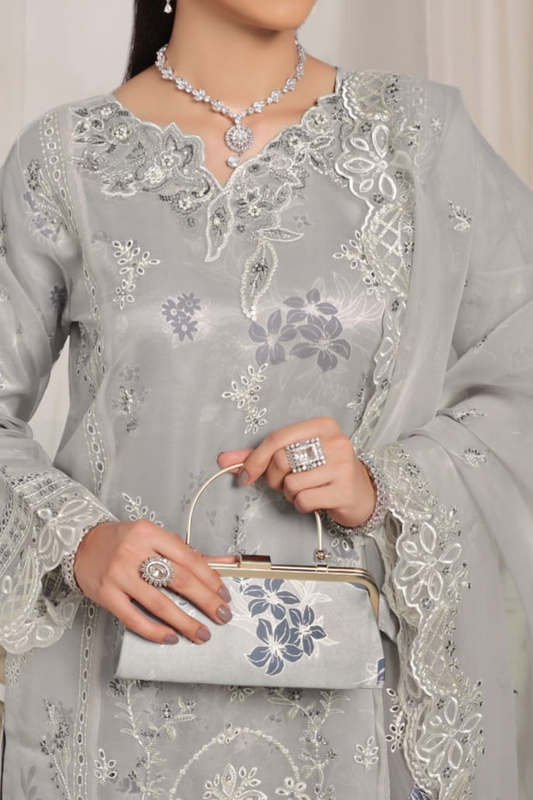 Em saybroidered Organza with Printed Silk Inner & Fancy Clutch