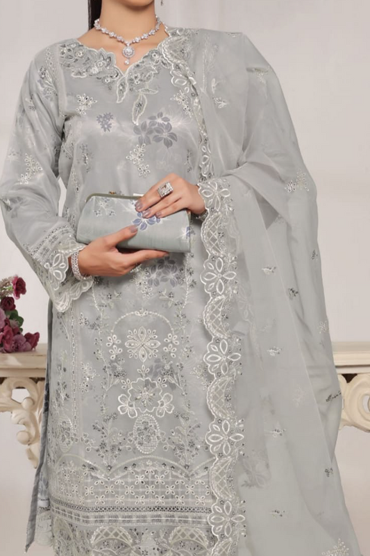 Em saybroidered Organza with Printed Silk Inner & Fancy Clutch